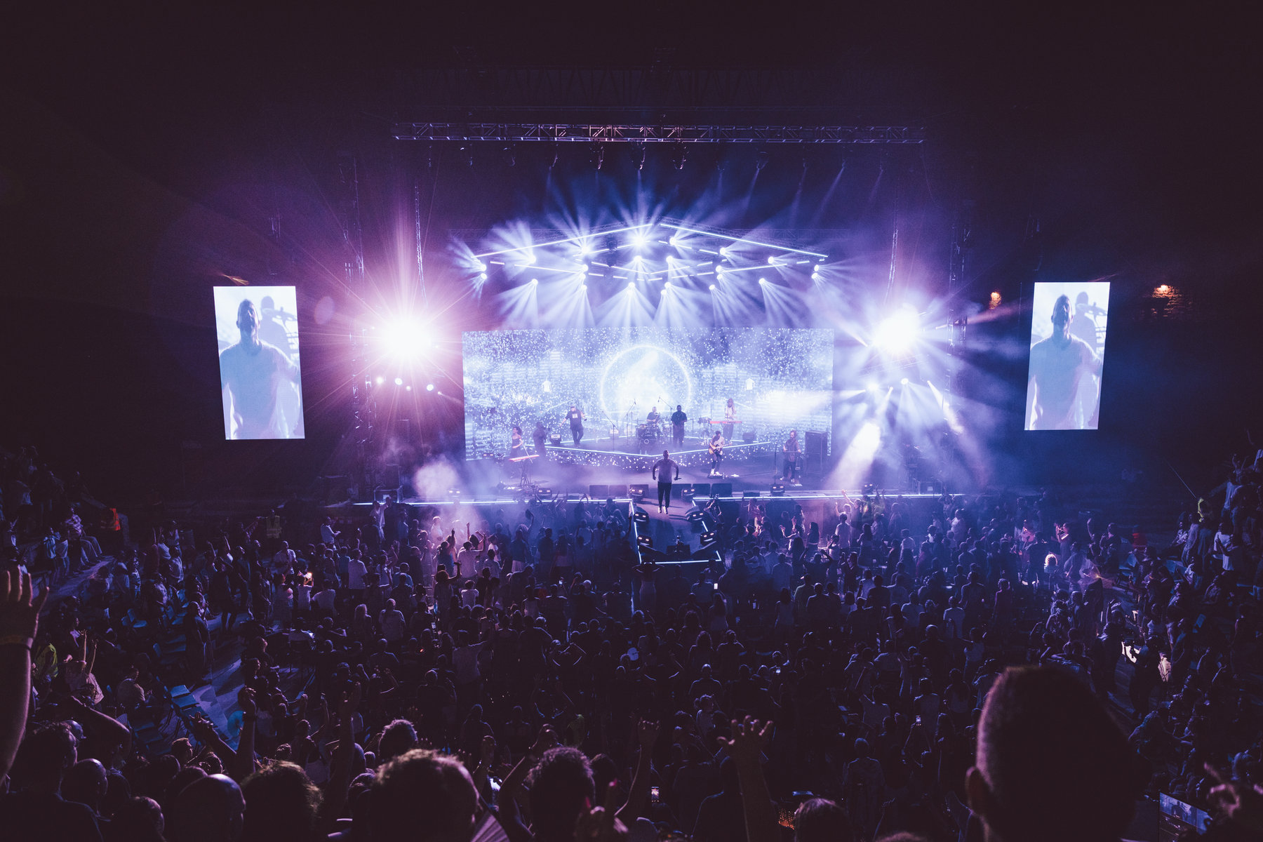 Hatikva 6 show in Caesarea